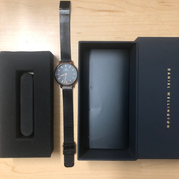 Daniel Wellington Classic Petite Ashfield Rose - Picture 3 of 5